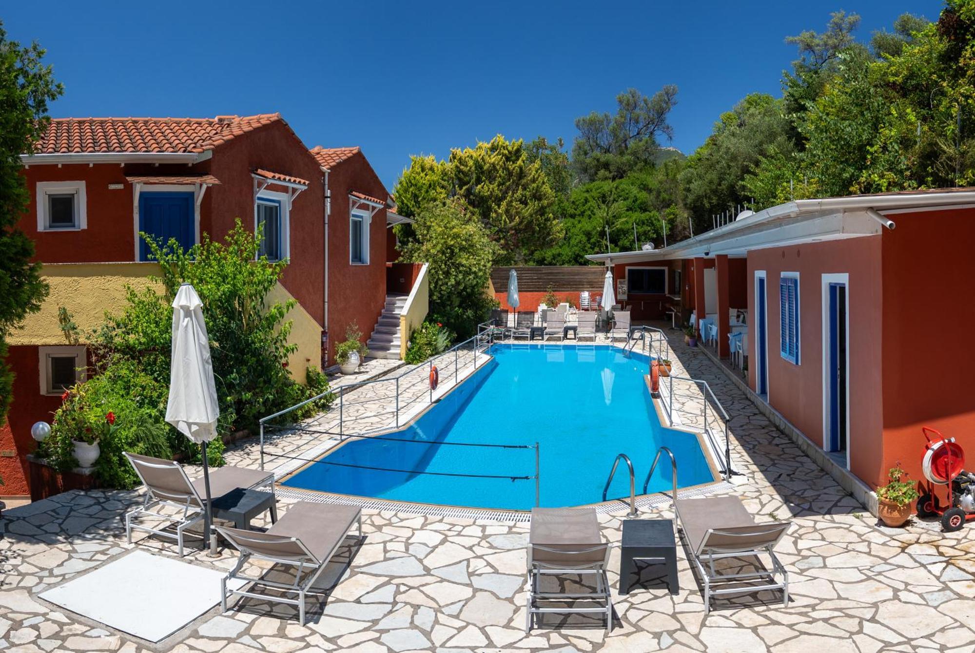 Vliho Bay Boutique Hotel Yénion Dış mekan fotoğraf