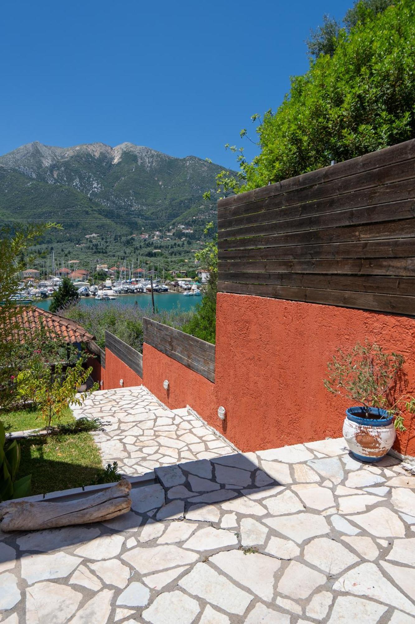 Vliho Bay Boutique Hotel Yénion Dış mekan fotoğraf