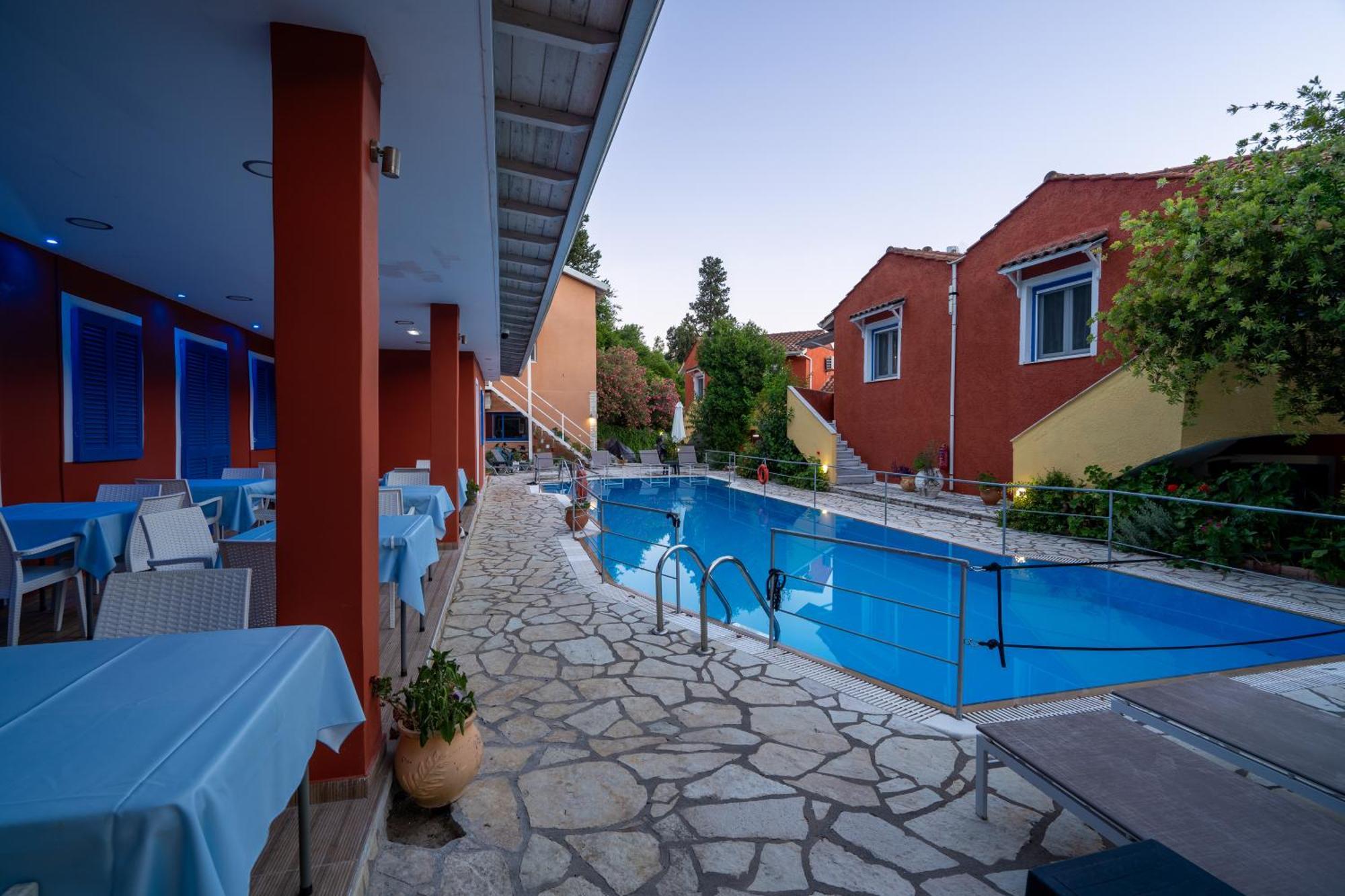 Vliho Bay Boutique Hotel Yénion Dış mekan fotoğraf