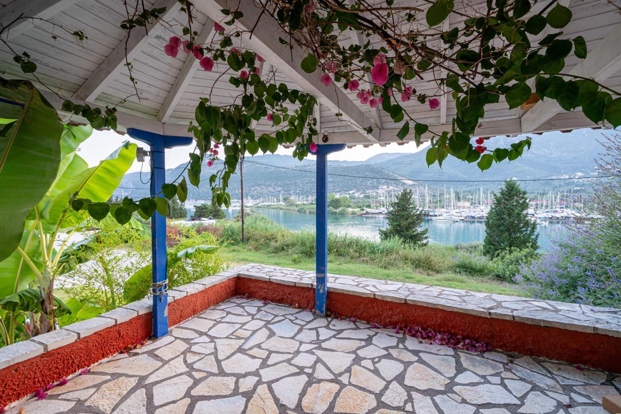 Vliho Bay Boutique Hotel Yénion Dış mekan fotoğraf