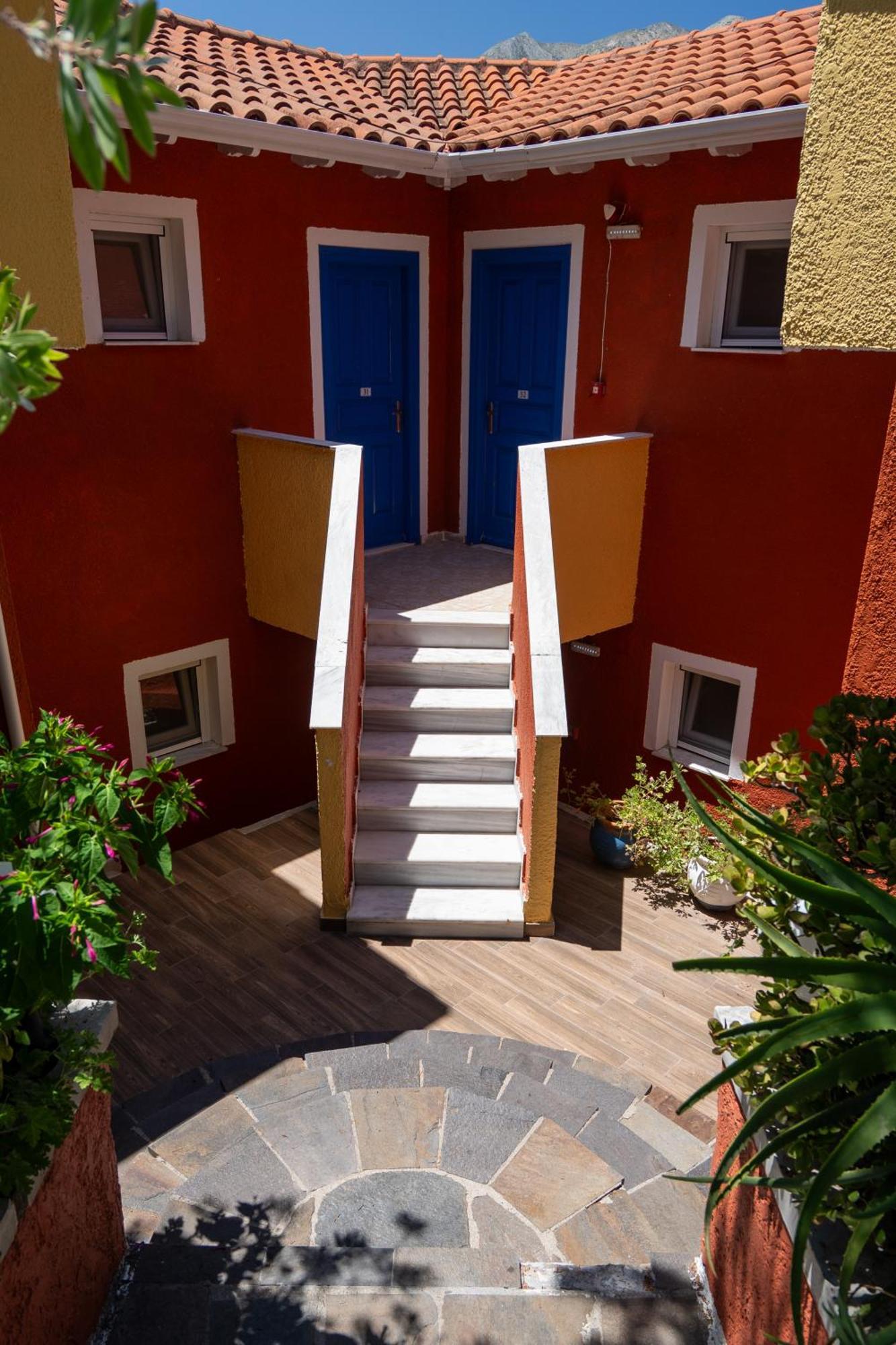 Vliho Bay Boutique Hotel Yénion Dış mekan fotoğraf