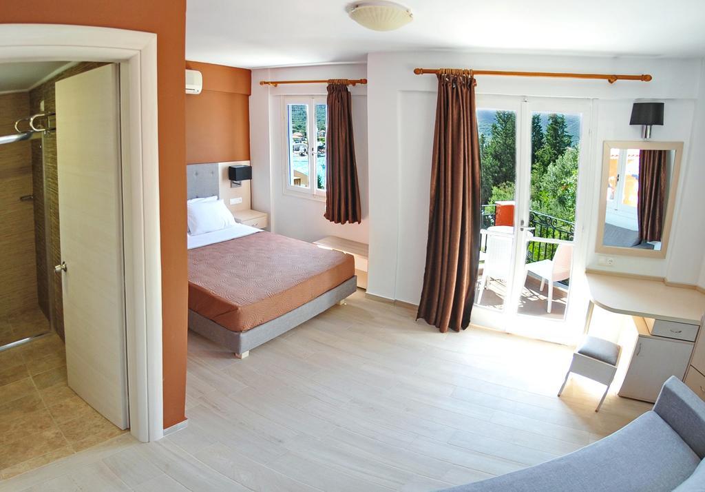 Vliho Bay Boutique Hotel Yénion Dış mekan fotoğraf